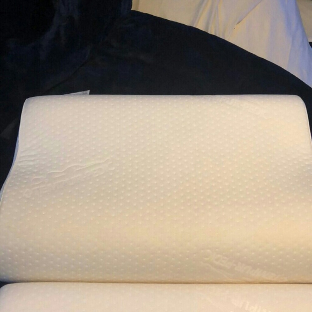 Temperpedic Pillow gently used
